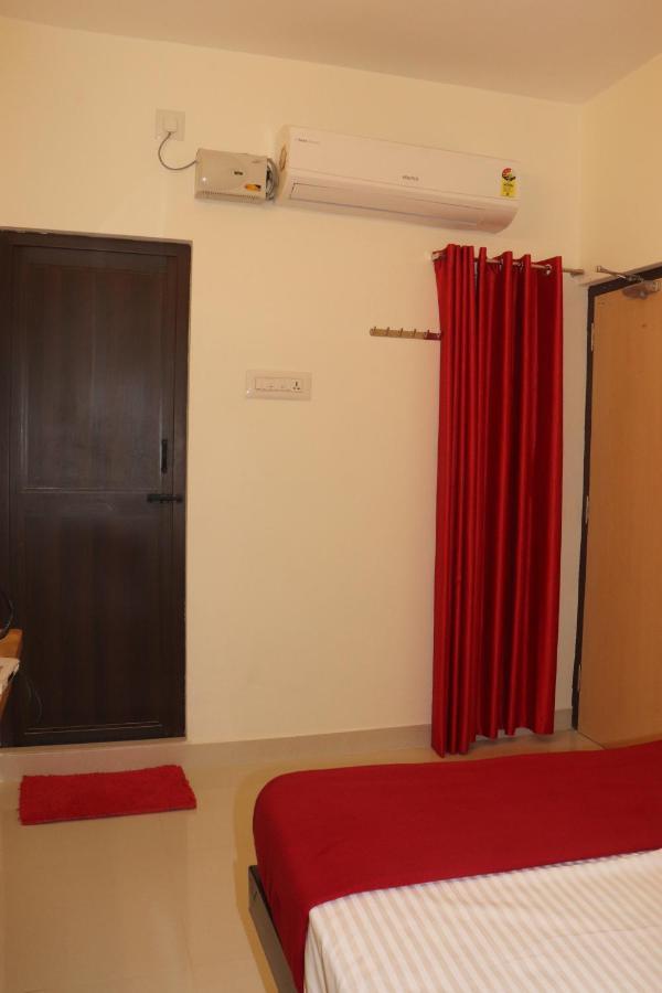 Grand Suites Srirangam Tiruchirappalli Екстериор снимка